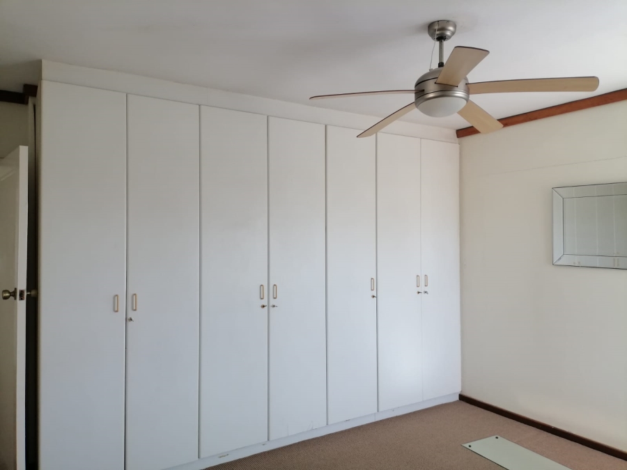 To Let 3 Bedroom Property for Rent in Strand Central Western Cape